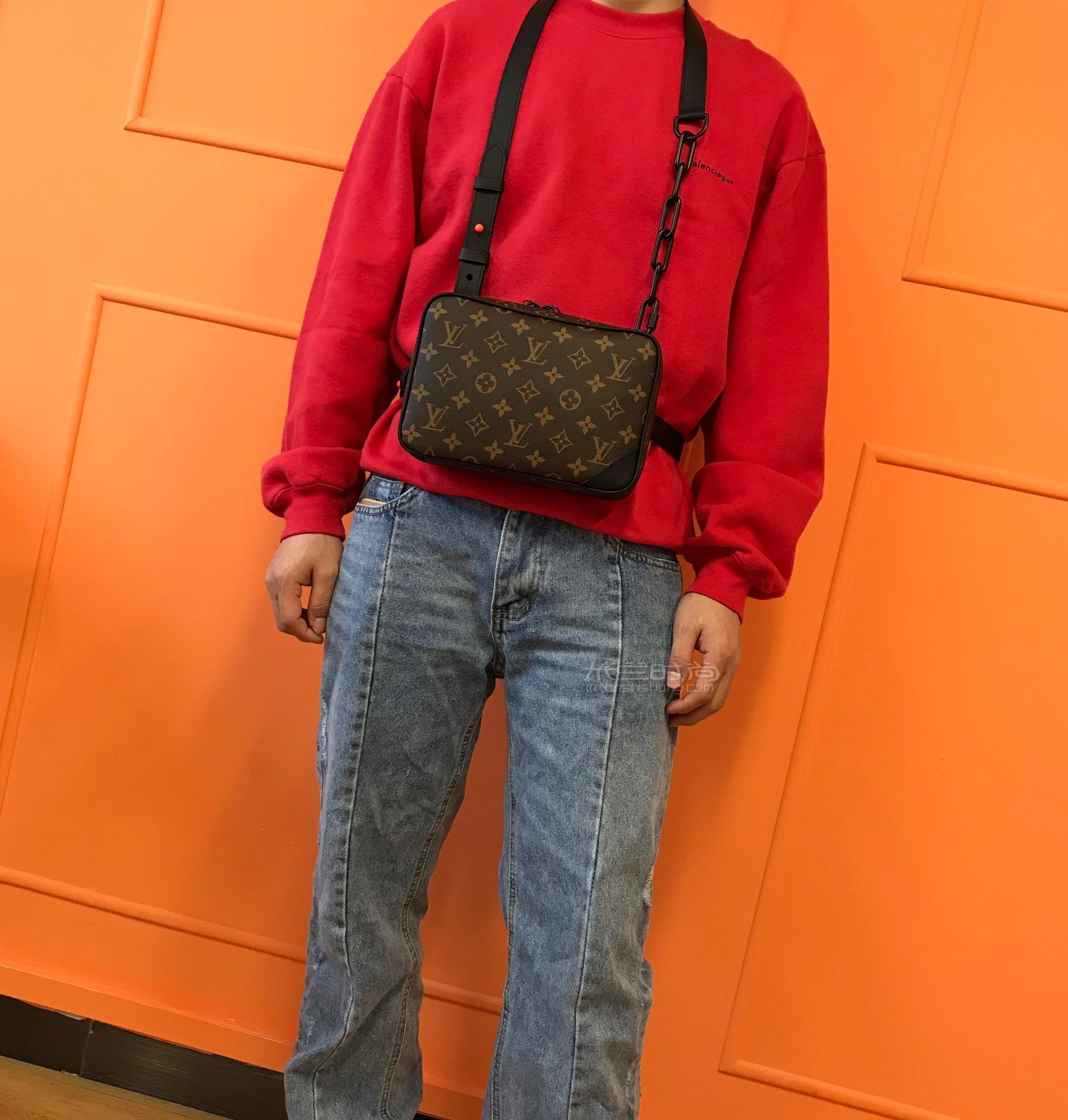 19ss lv virgil 链条腰包 肩背斜挎腰包 m44468 老花帆布图层胸包奢侈