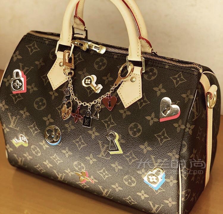 【停产】lv路易威登情人节speedy30贴花枕头包手提m44365 女款经典