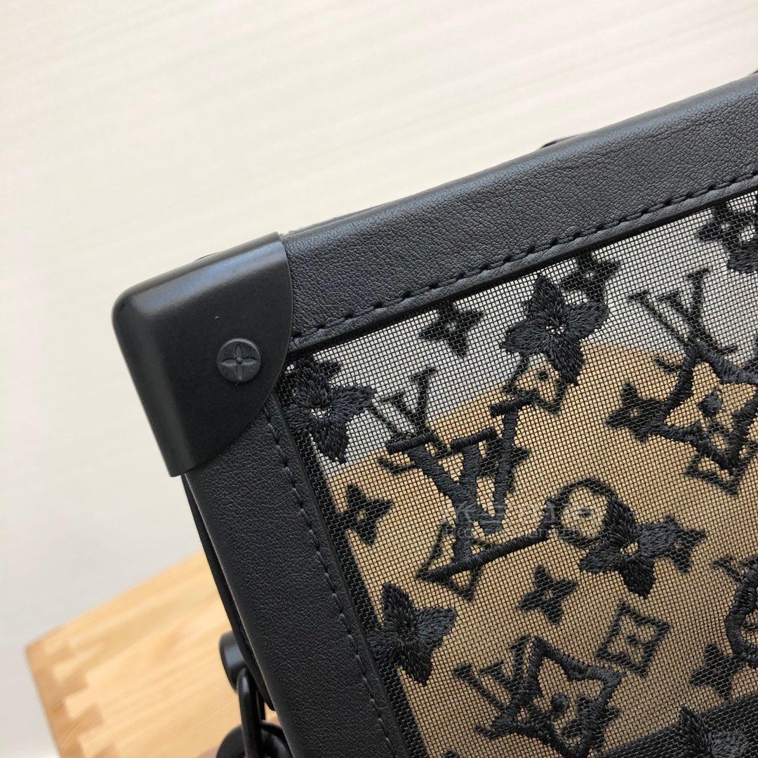 lv soft trunk黑色蕾丝盒子包m53964 19fw lv新款 满logo软盒包盒子