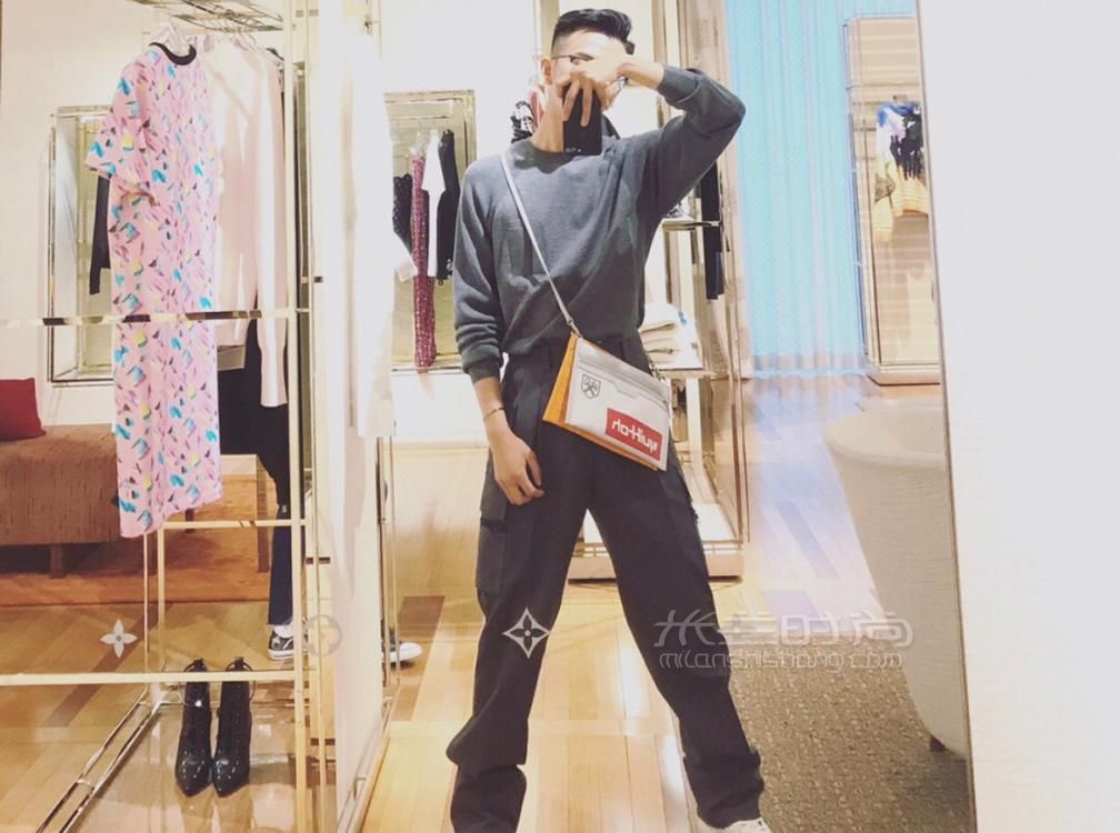 二合一邮差包 挎包m44641吴亦凡王子异同款