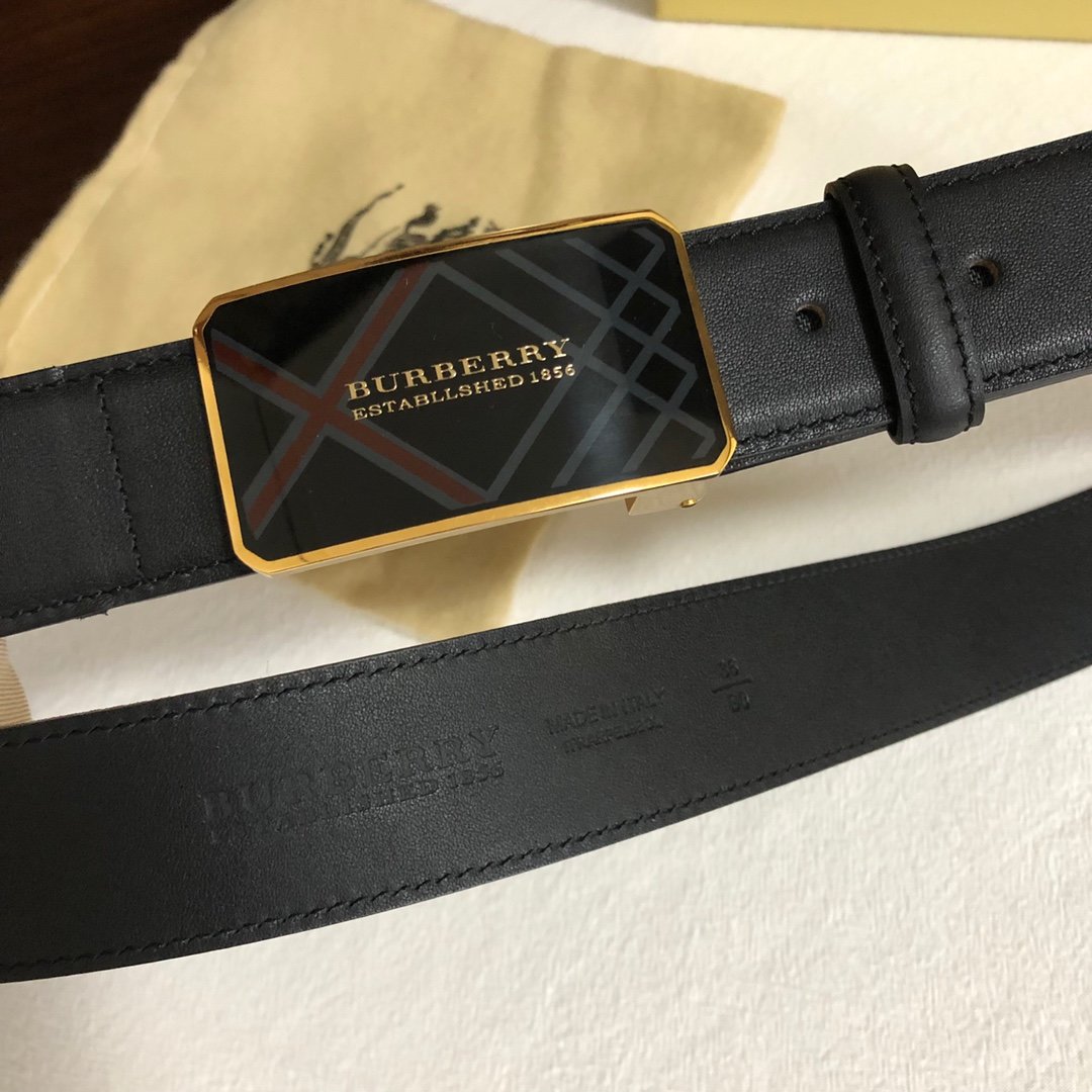 00236_burberry博柏利男士牛皮腰带树脂工艺标志战马金属扣35mm格纹
