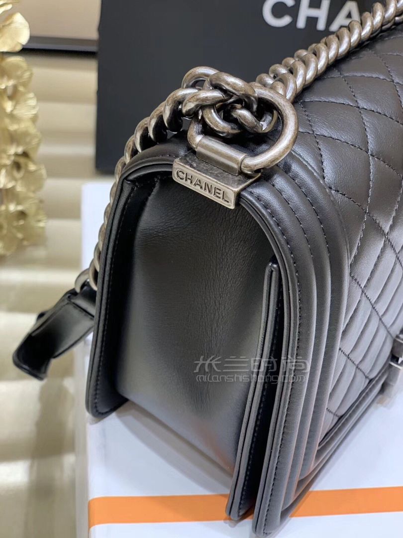 【香奈儿复古包】chanel le boy 25cm中号黑色胎牛皮软面皮单肩包银扣