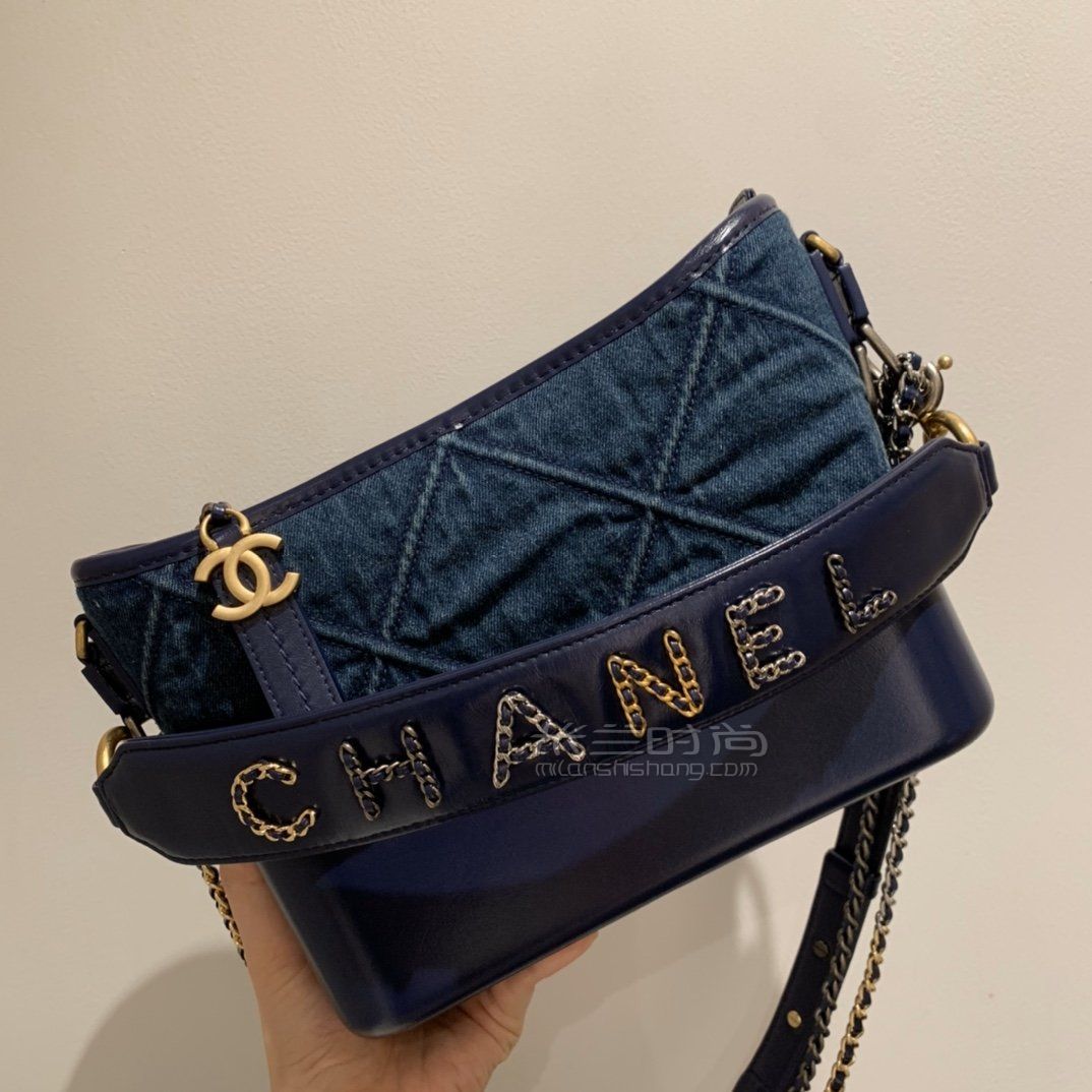 【香奈儿流浪包】chanel gabrielle手袋 镂空字母25cm小号牛仔丹宁单