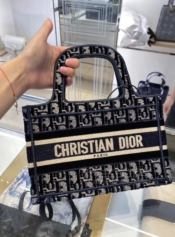 【迪奥迷你托特包】dior mini book tote购物袋 蓝色天鹅绒印花