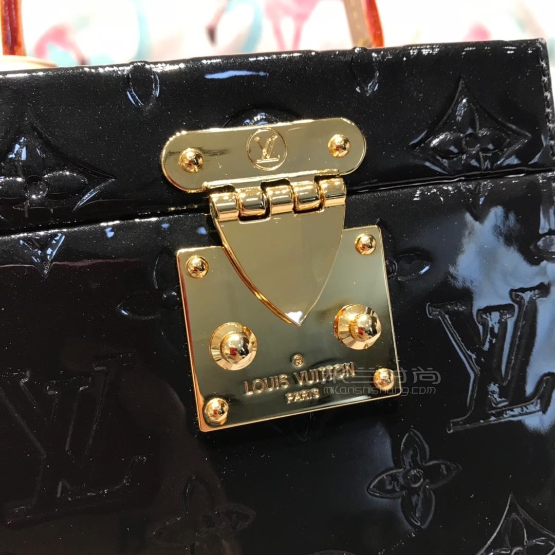【停产】lv路易威登方盒子包bleecker box女士黑色漆皮手袋单肩斜