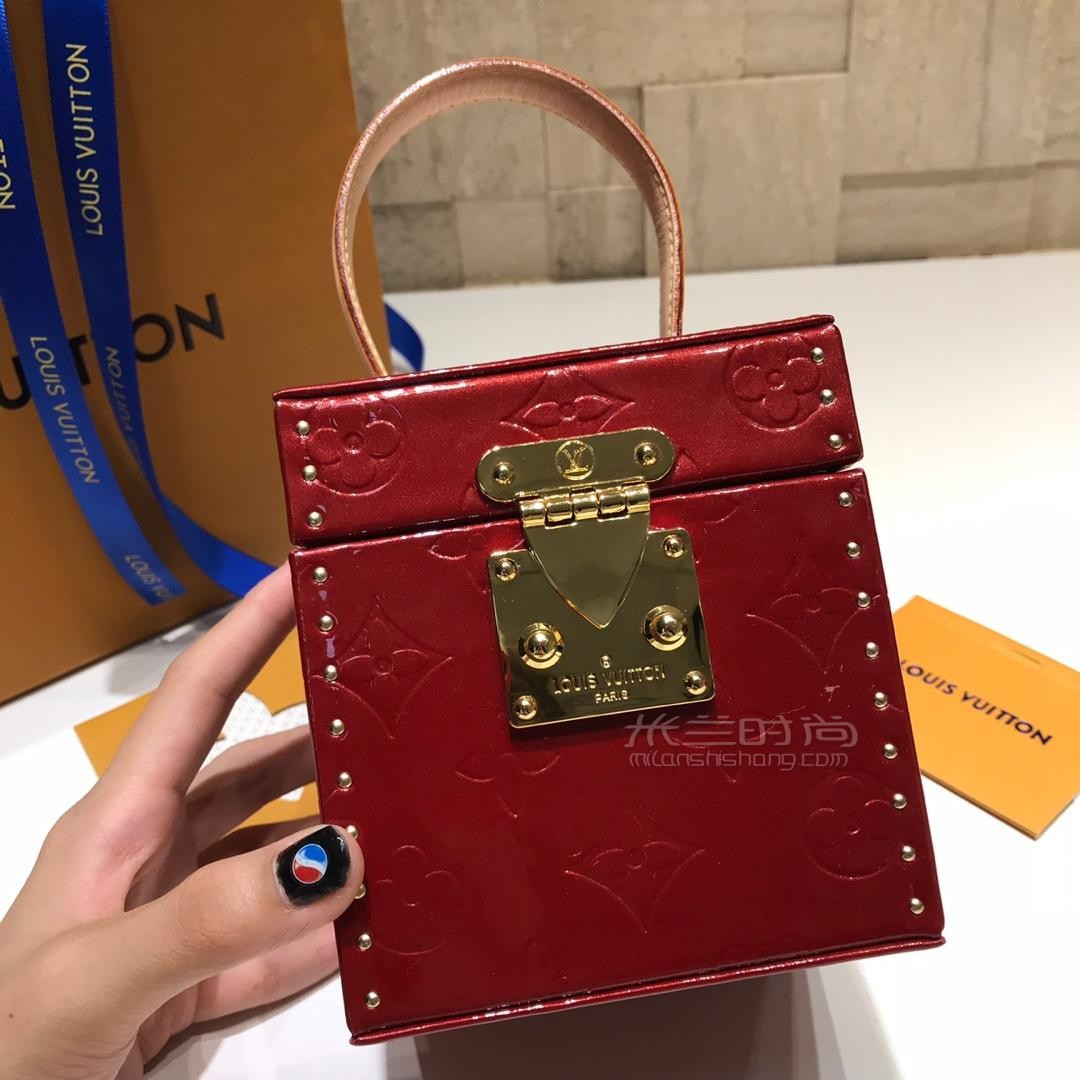 停产lv路易威登女士bleeckerbox漆面牛皮手袋m52464方盒子包
