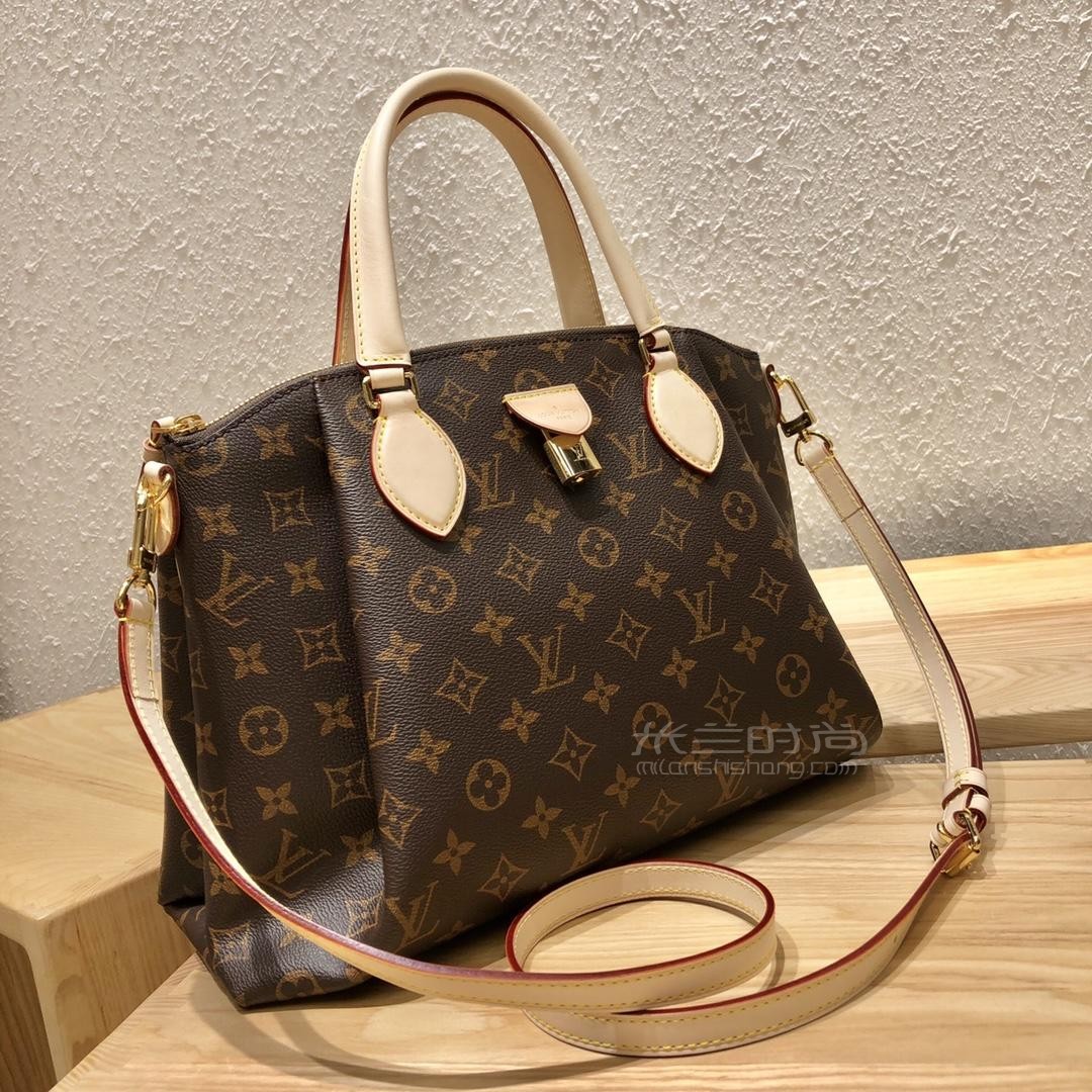 高仿路易威登女包多少钱(精仿路易威登女包)