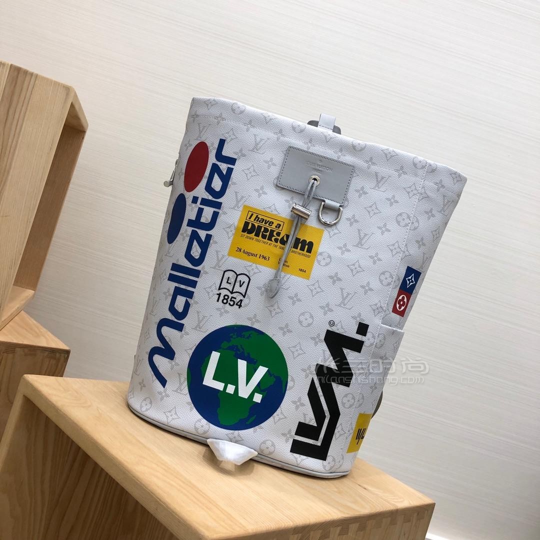 lv路易威登 chalk 男士双肩包 粉笔背包m44615限定款男士白色双肩包m4