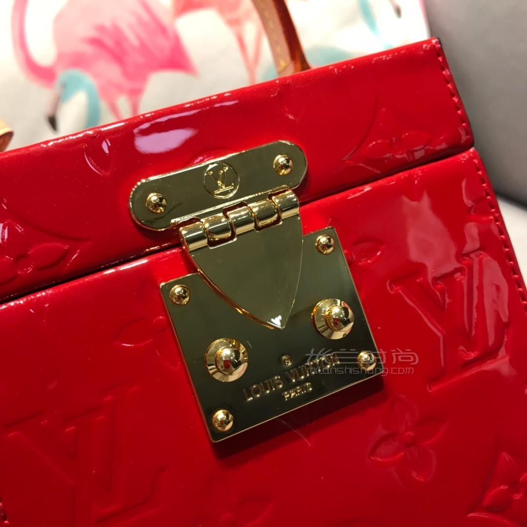 停产lv路易威登女士bleeckerbox漆面牛皮手袋m52464方盒子手提