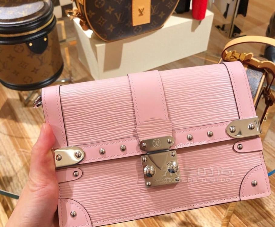 lv路易威登新款粉色水波纹链条包女士trunk单肩斜挎包