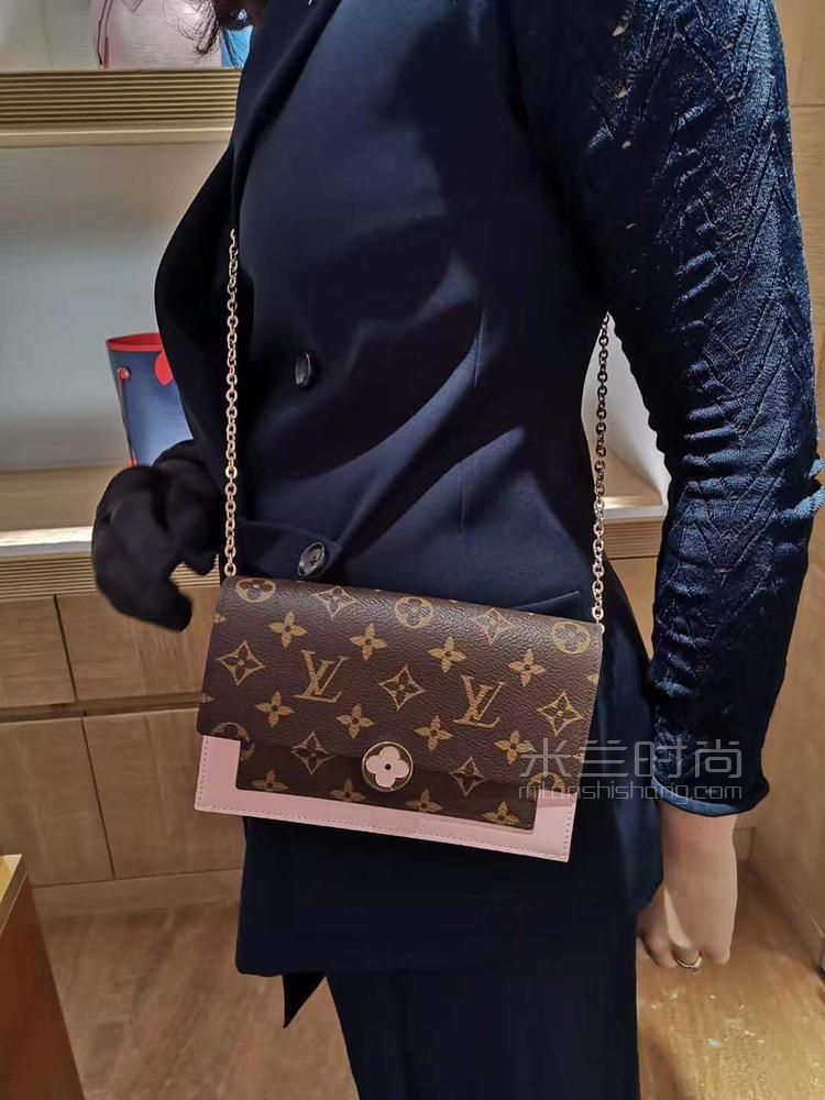 停产奢侈品v女包路易威登新款flore链条包花朵钱夹斜跨包