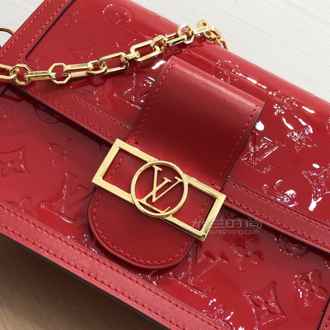 包m44580红色漆皮邮差包米兰时尚奢侈品包包lv大包包路易威登(lv)暗涌