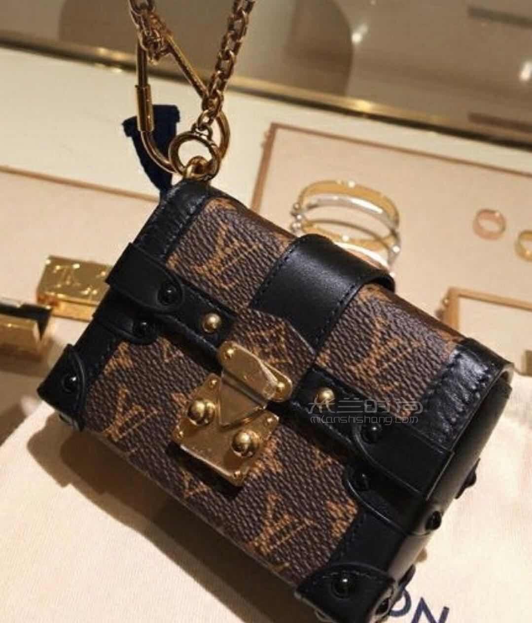 哪个奢侈品牌的包包容易仿假货_哪个奢侈品牌的包包容易仿