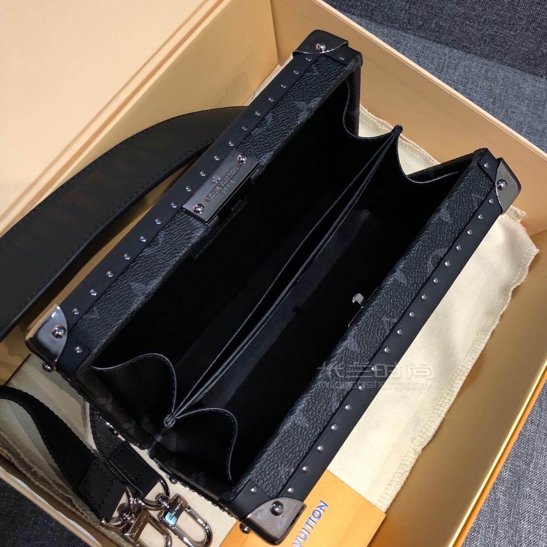 louis vuitton lv 黑色老花 logo 硬盒包男士秀款盒子包 路易威登手拿