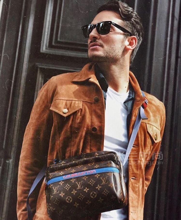 lv路易威登 18ss秀款 限定陈冠希同款老花腰包邮差包单肩斜挎包咖啡色