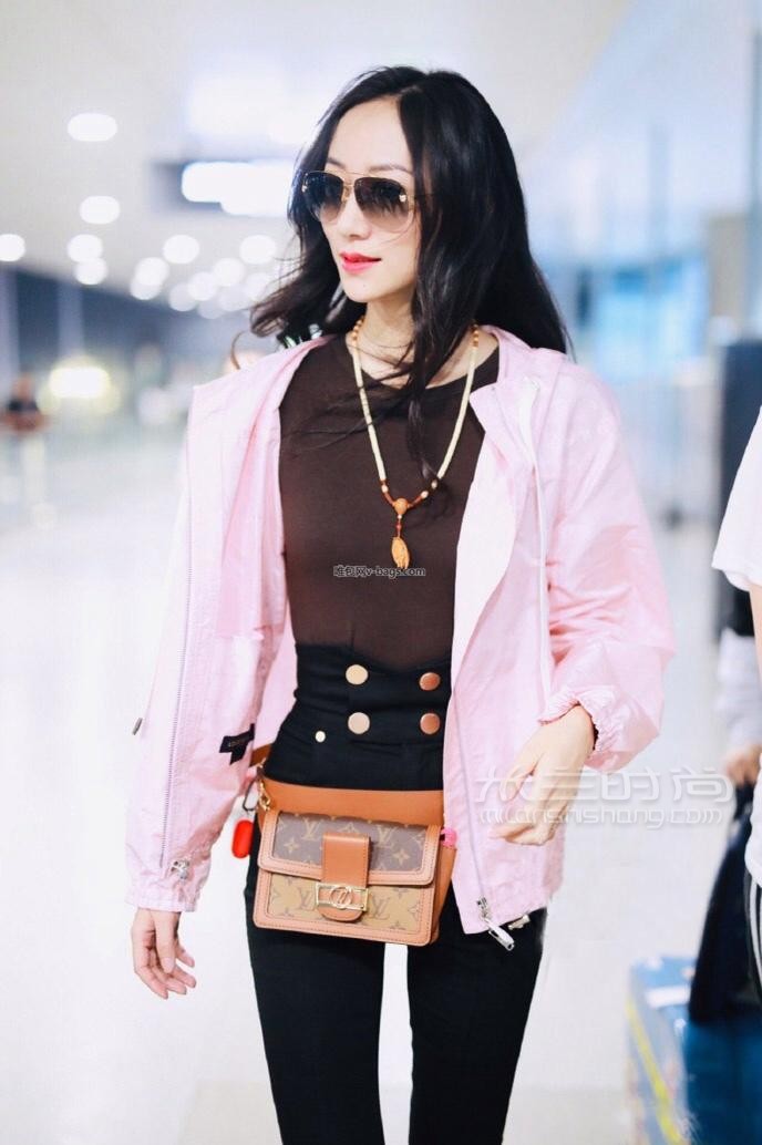 lv路易威登dauphine腰包老花拼色胸包女斜挎腰包m44586复古达芙妮拼色