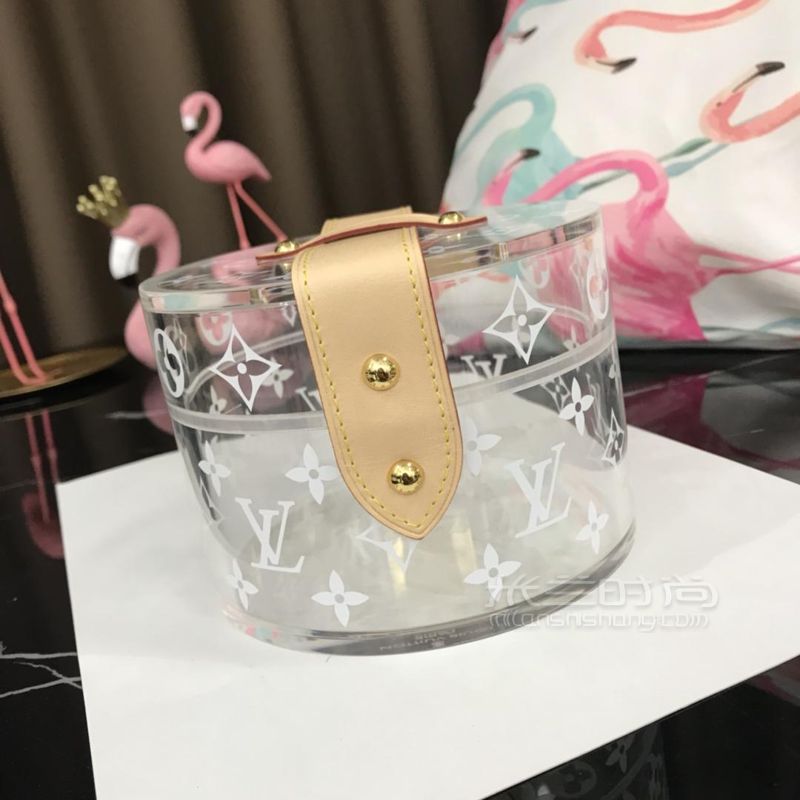 路易威登lv巴黎纽约圆饼透明老塑料首饰盒 18ss scott印花透明收纳盒