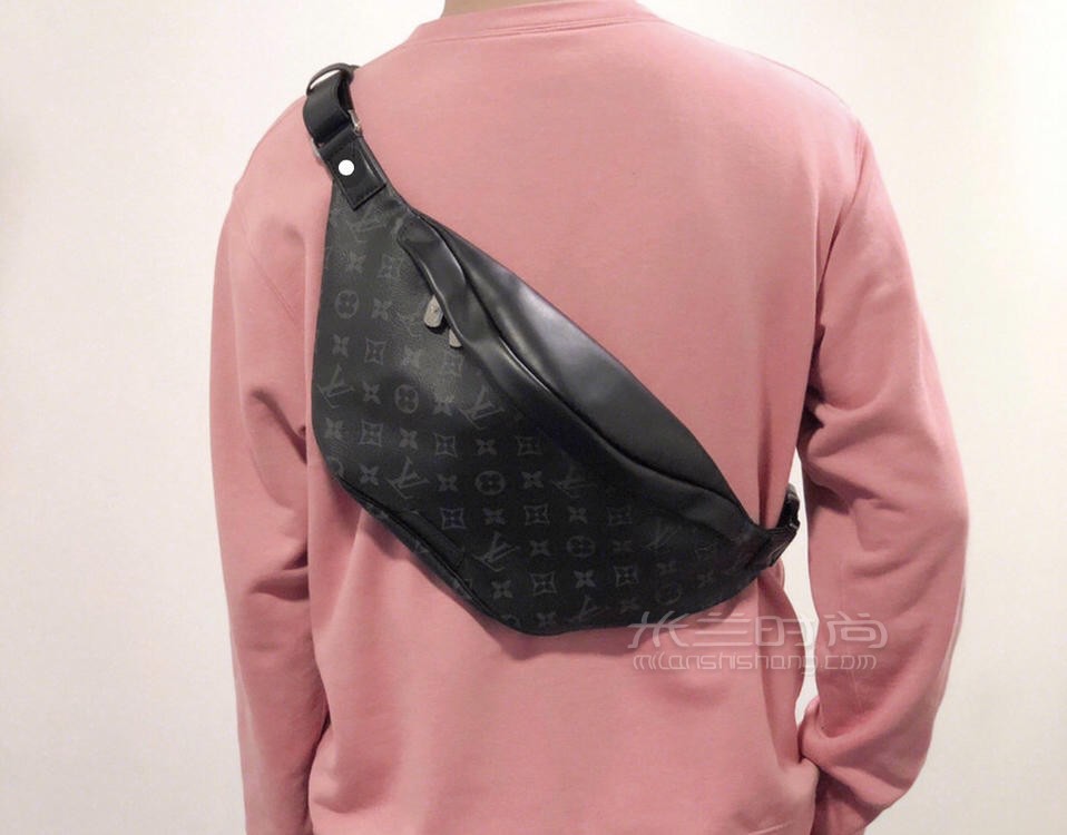 lv胸包腰包路易威登bumbag男女黑色老花腰包胸