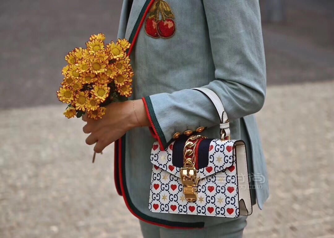 gucci古驰19春夏sylvie情人节金属链装饰七夕爱心手提单肩包斜背