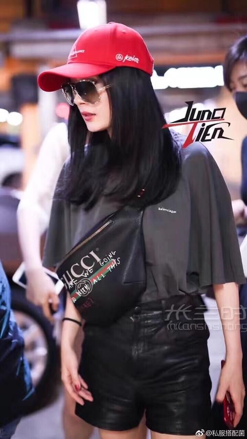 gucci古奇印花胸包杨幂同款涂鸦字母斜背包双glogo红色荔枝皮腰包