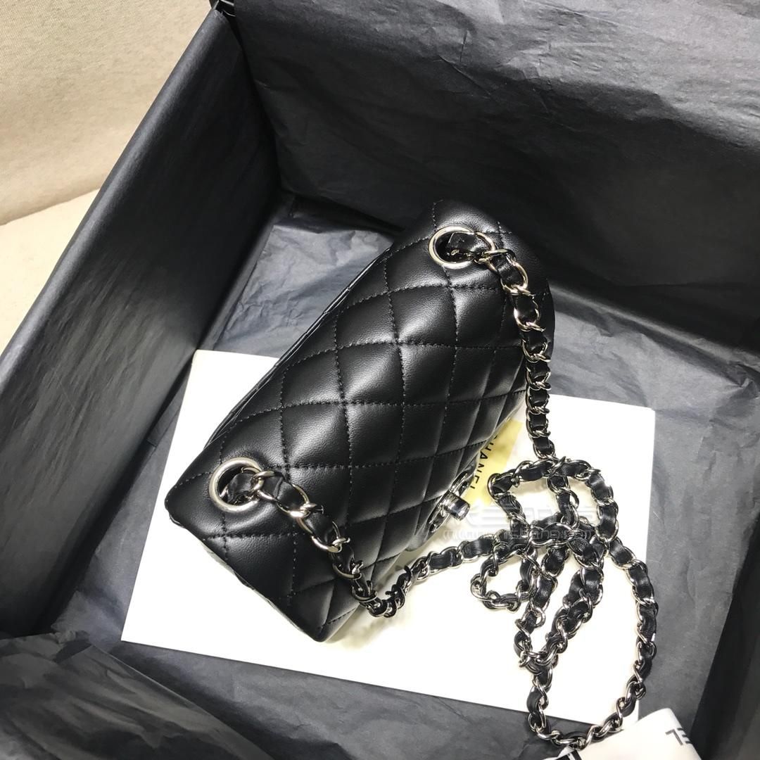 chanel香奈儿cf mini方胖子黑银羊皮链条包尺寸17cm 金扣菱格方形斜跨