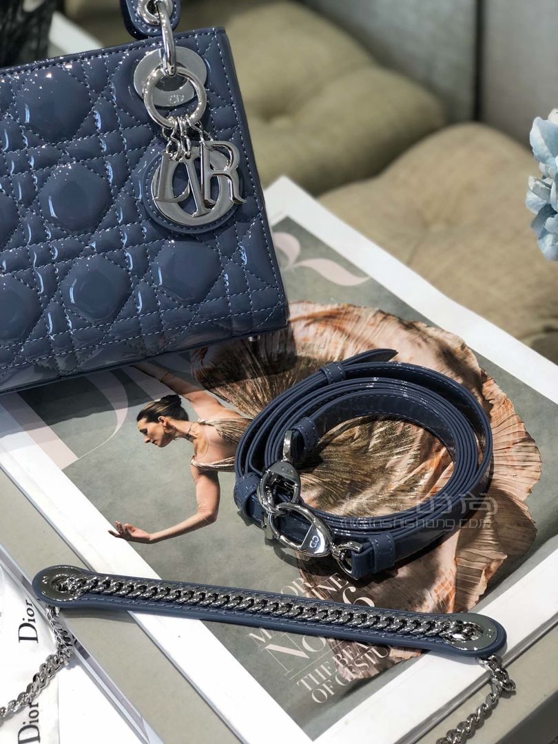 miniladyclassic系列戴妃包迪奥dior深蓝漆皮三格链条包17cm