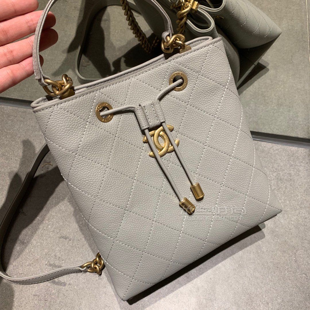chanel香奈儿2019新款链条女包 灰色菱格纹抽绳金扣水桶包