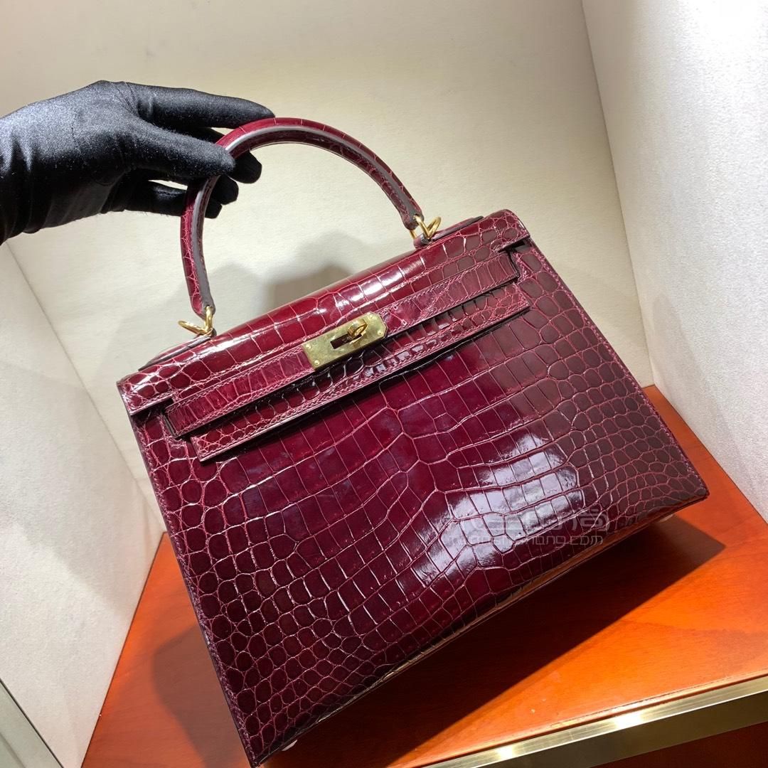 爱马仕hermes 爱马仕kelly(凯莉包)    kelly包外缝[色色r]鸵鸟皮上