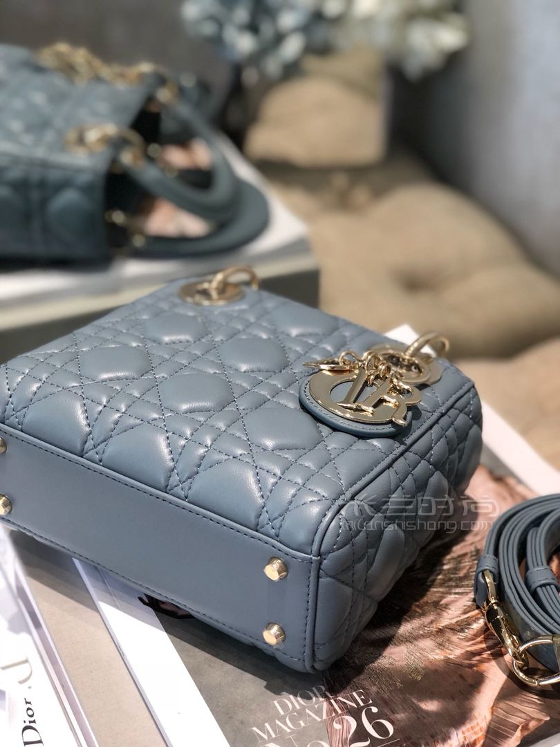 dior迪奥 mini lady classic系列戴妃包 雾霾蓝羊皮三格单肩包金