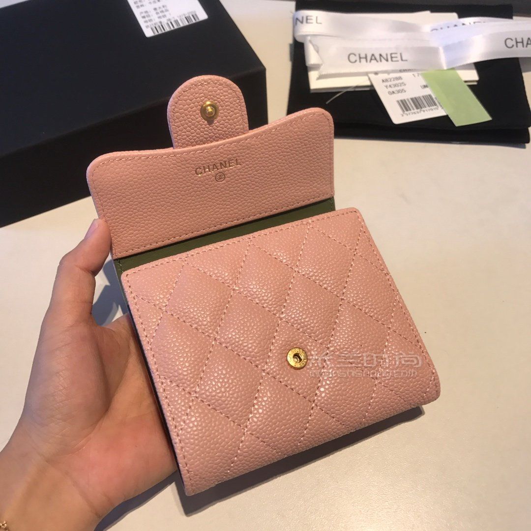 盘点十大香奈儿原单包的身份卡_香奈儿包有身份卡就一定是正品吗