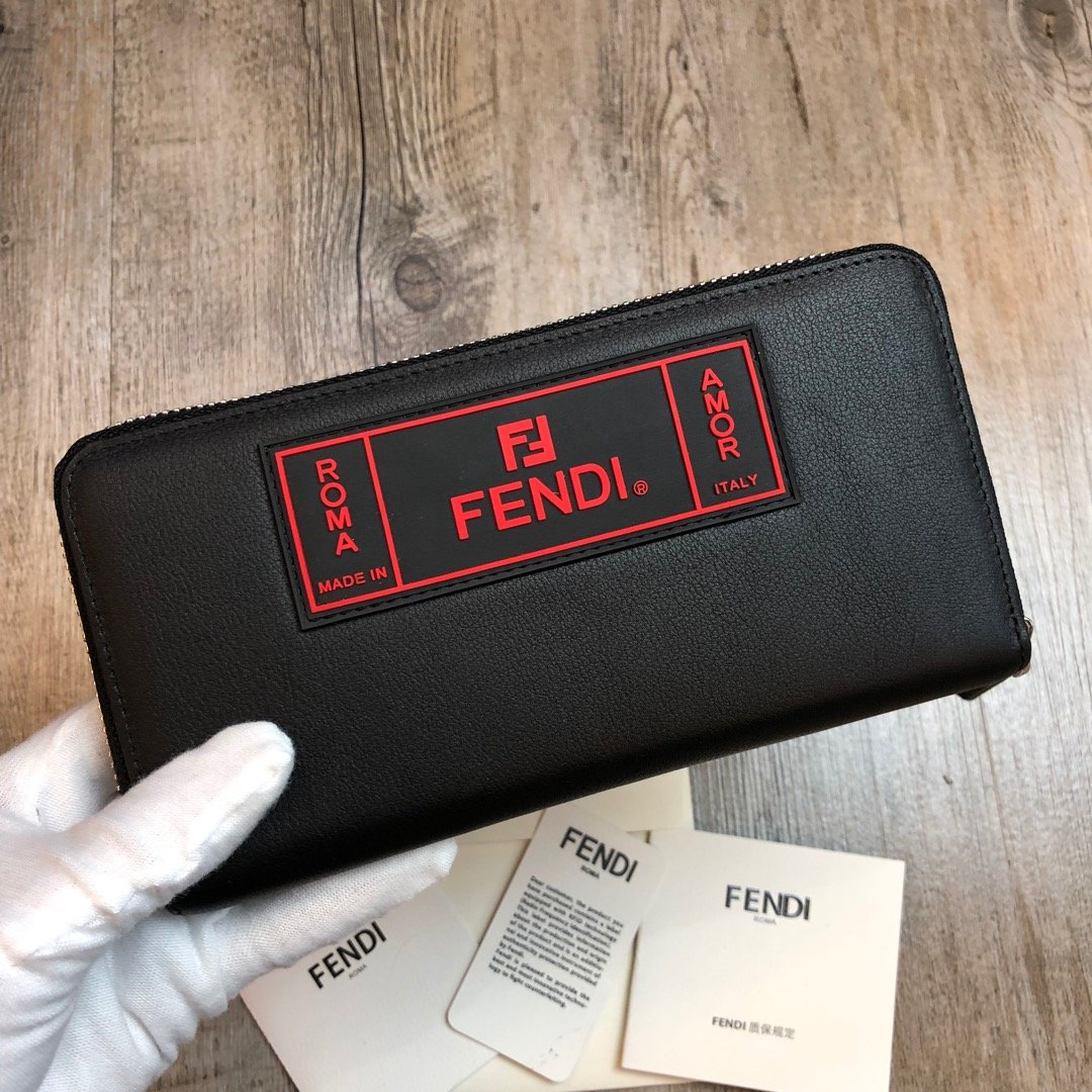 fendi官网价格和实体店价格_fendi有原单吗