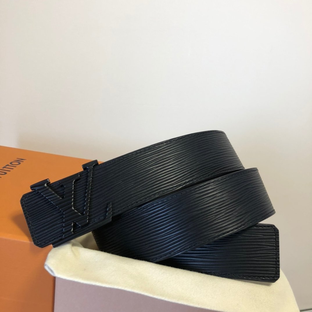 01081_原单品质lvinitiales 40mm黑色水波纹腰带编号m9229