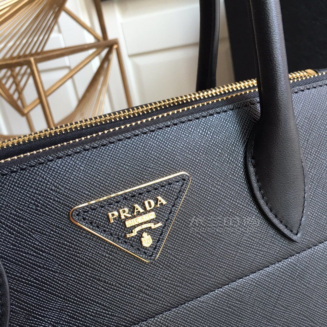  原单prada女士手提包，prada中国官网女包手提包