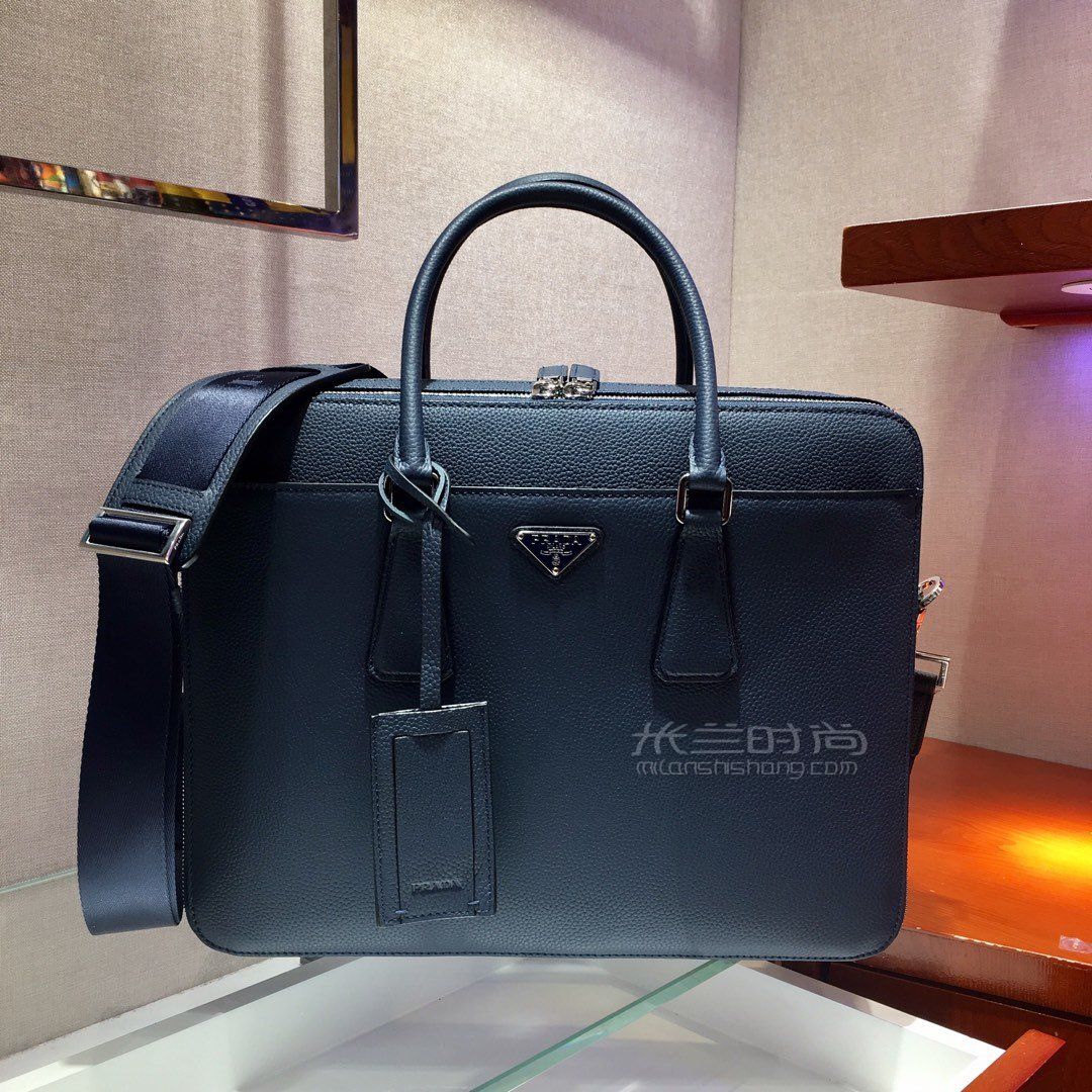 同步顶级货采用顶级进口鹿皮纹里外全皮175代工码长_米兰时尚包包网