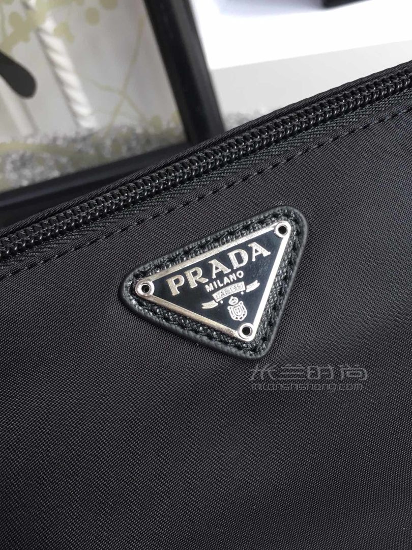 高仿prada包包尼龙三角 _prada尼龙包皱了怎么弄平-第2张图片-潮百科