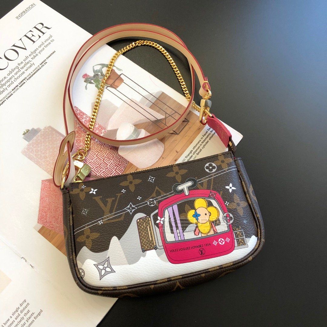 路易威登到货 超强高萌预警 2019圣诞系列标志性卡通老花公仔实在太