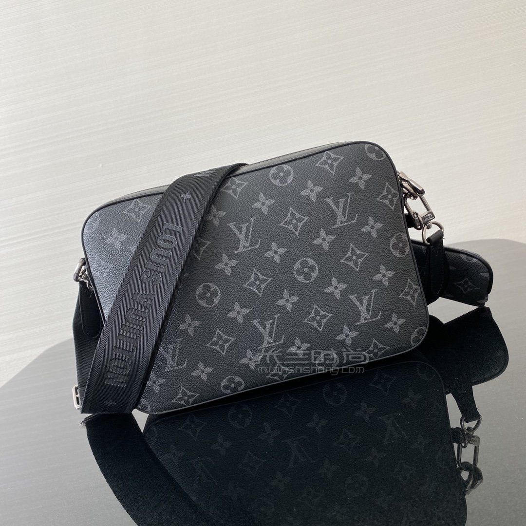 关于lv男款衣服精仿a货-lv男款衣服精仿a货是真的吗-第2张图片-潮百科