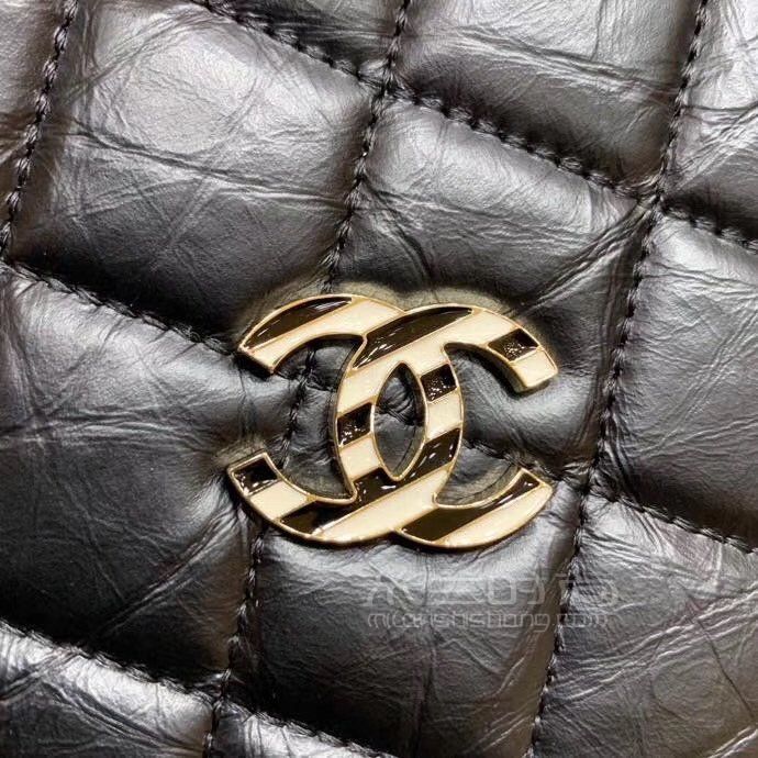 香奈儿徽章手提包chanel限量版徽章tote包20新款复古牛皮勋章托特包