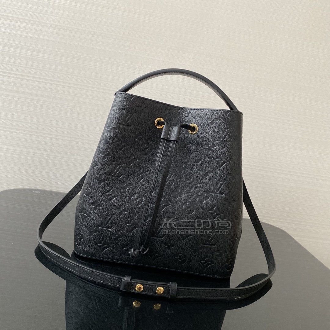 lv水桶包路易威登néonoé牛皮压花水桶包m45256尺寸价格