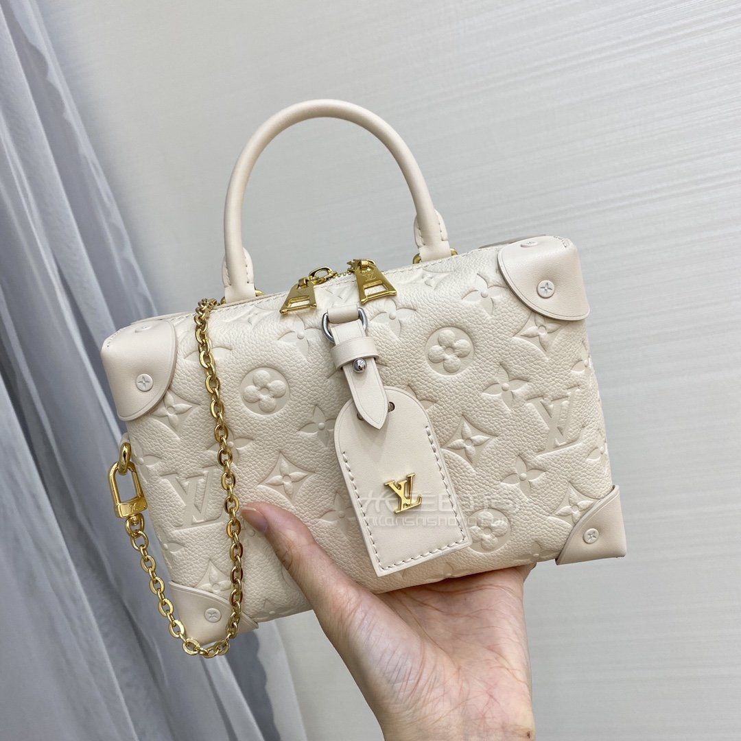 lv高仿女包价格(lv高仿女包包)