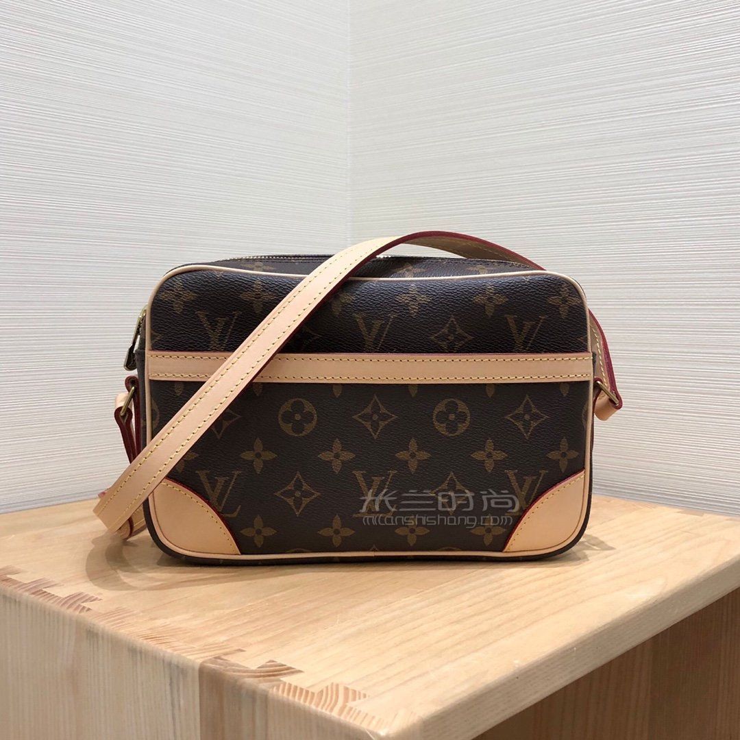 lv原单横版记者包( lv dayton 记者包 )-第1张图片-潮百科