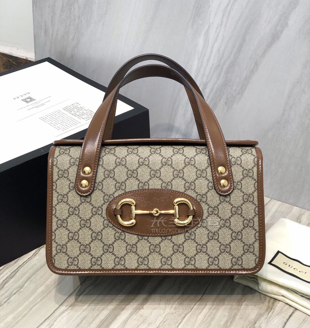 Gucci古驰女包1955马衔扣老花盒子包方包手提包上身图 尺寸 米兰时尚包包网 Gucci古驰女包1955马衔扣老花盒子包方包手提包上身图 尺寸 米兰时尚包包网