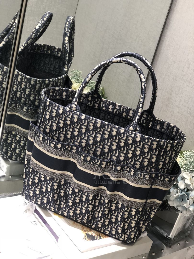 迪奥购物袋原单(迪奥购物袋细节图)