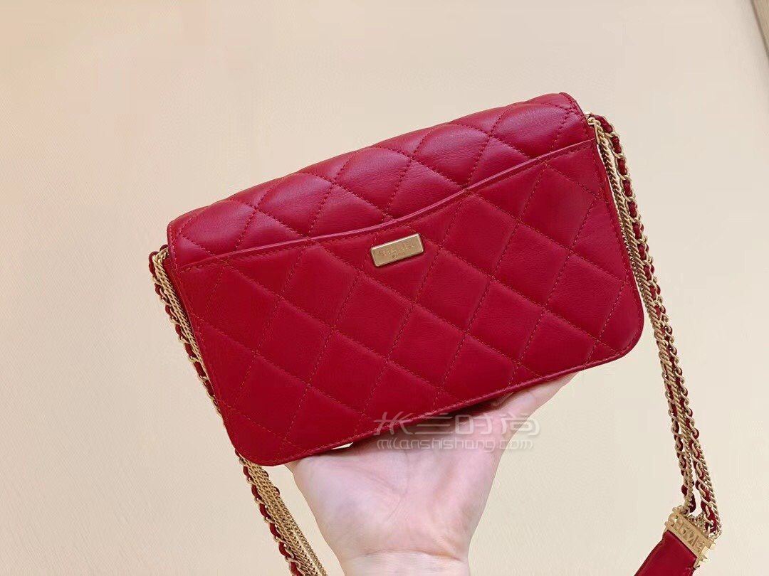 【香奈儿链条包】chanel 秋冬限量版链条包 中号红色复古金肩带斜挎包
