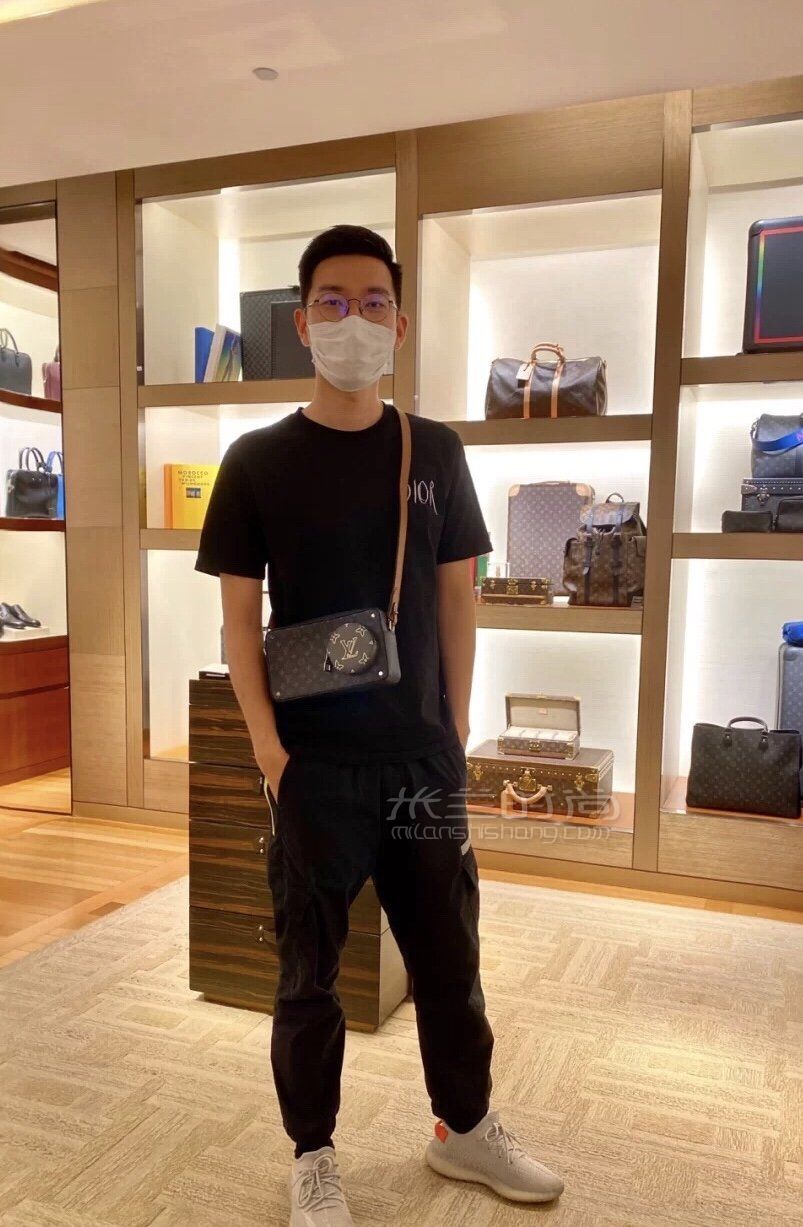 【lv秋冬秀款相机包】路易威登经典款男士volga on strap手袋单肩斜跨