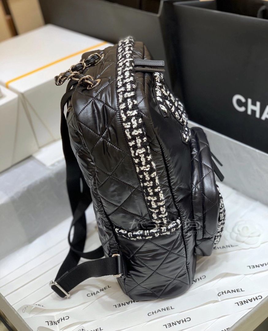 【香奈儿双肩包】chanel 2020秋冬限量款双肩包 羽绒服背包