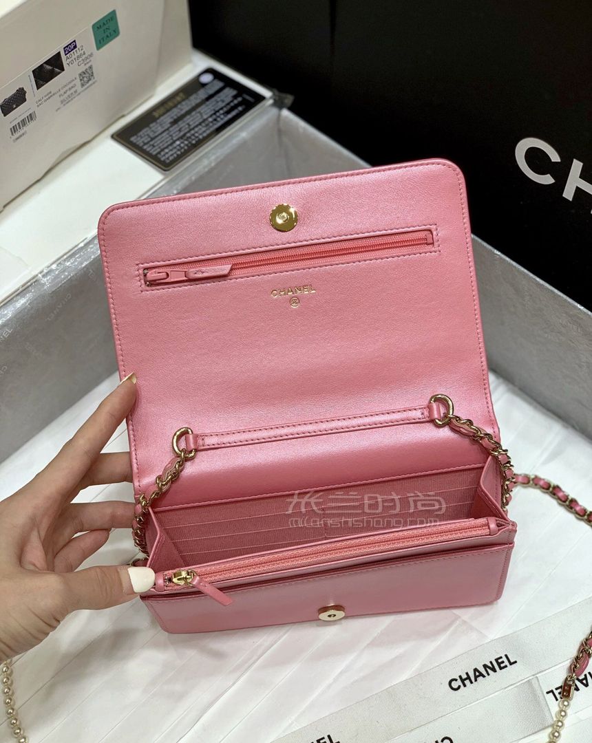 【香奈儿珍珠链条包woc】chanel 2020限量版珍珠发财包 粉色羊皮