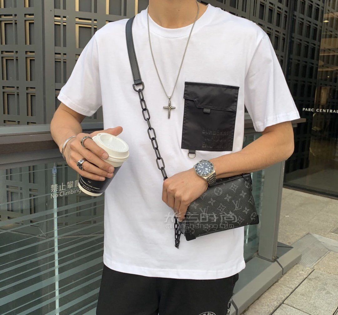 哪里可以买高仿lv短袖_哪里可以买到高仿lv衣服