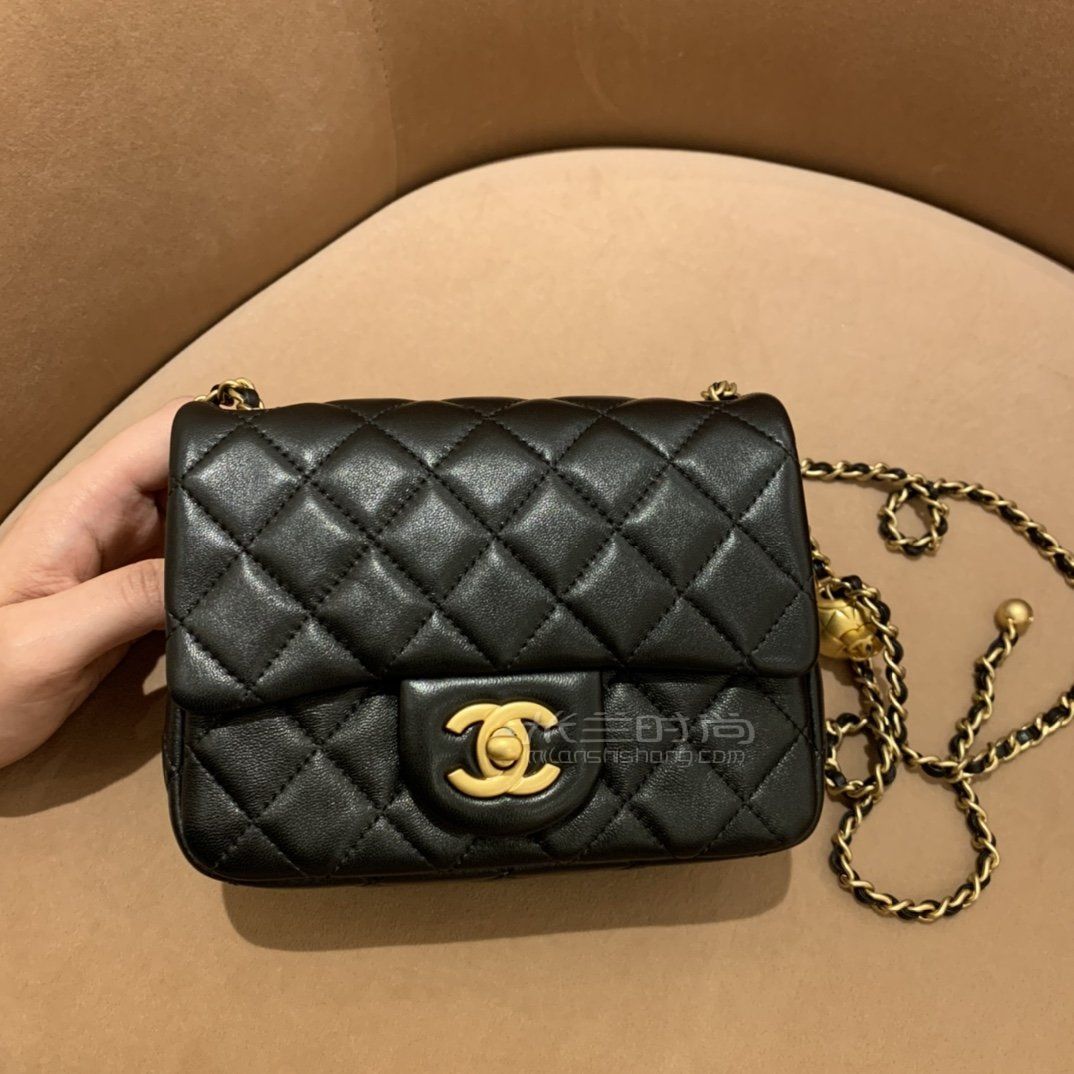 【香奈儿金珠链条包】chanel 18cm黑色方胖子金珠球球包 链条包_01