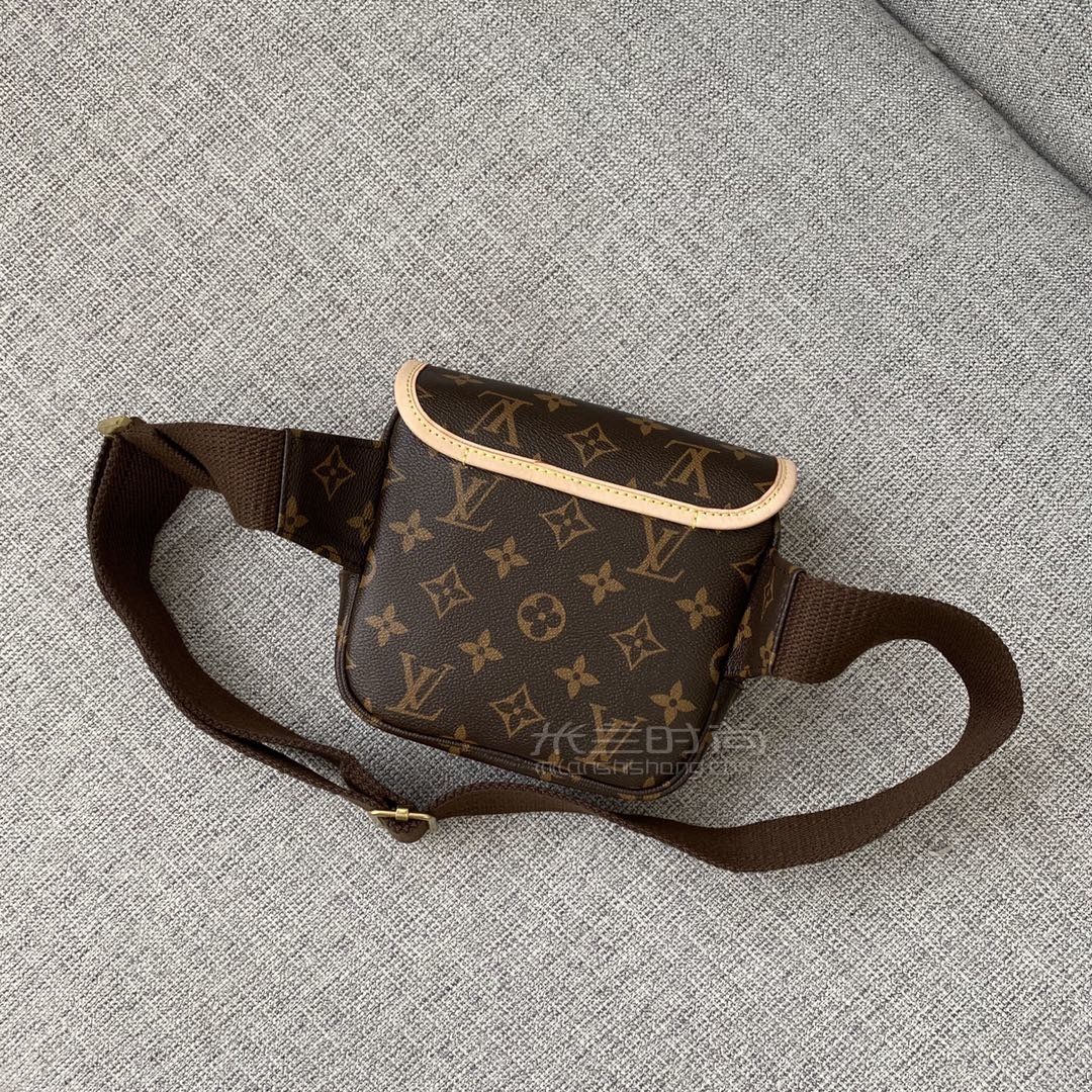 lv中古腰包路易威登经典老花女士腰包模特上身图真假